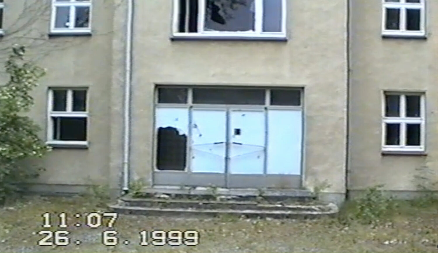 Video AmphPiKp600 – KompaniegebäudeVideo AmphPiKp600 – Weg zum Mannschaftsheim, Video/Bild: Hans-Heinrich Lippert